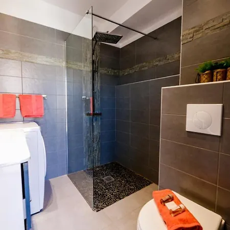 Suede 4 Ap4210 By Riviera Homes Ницца